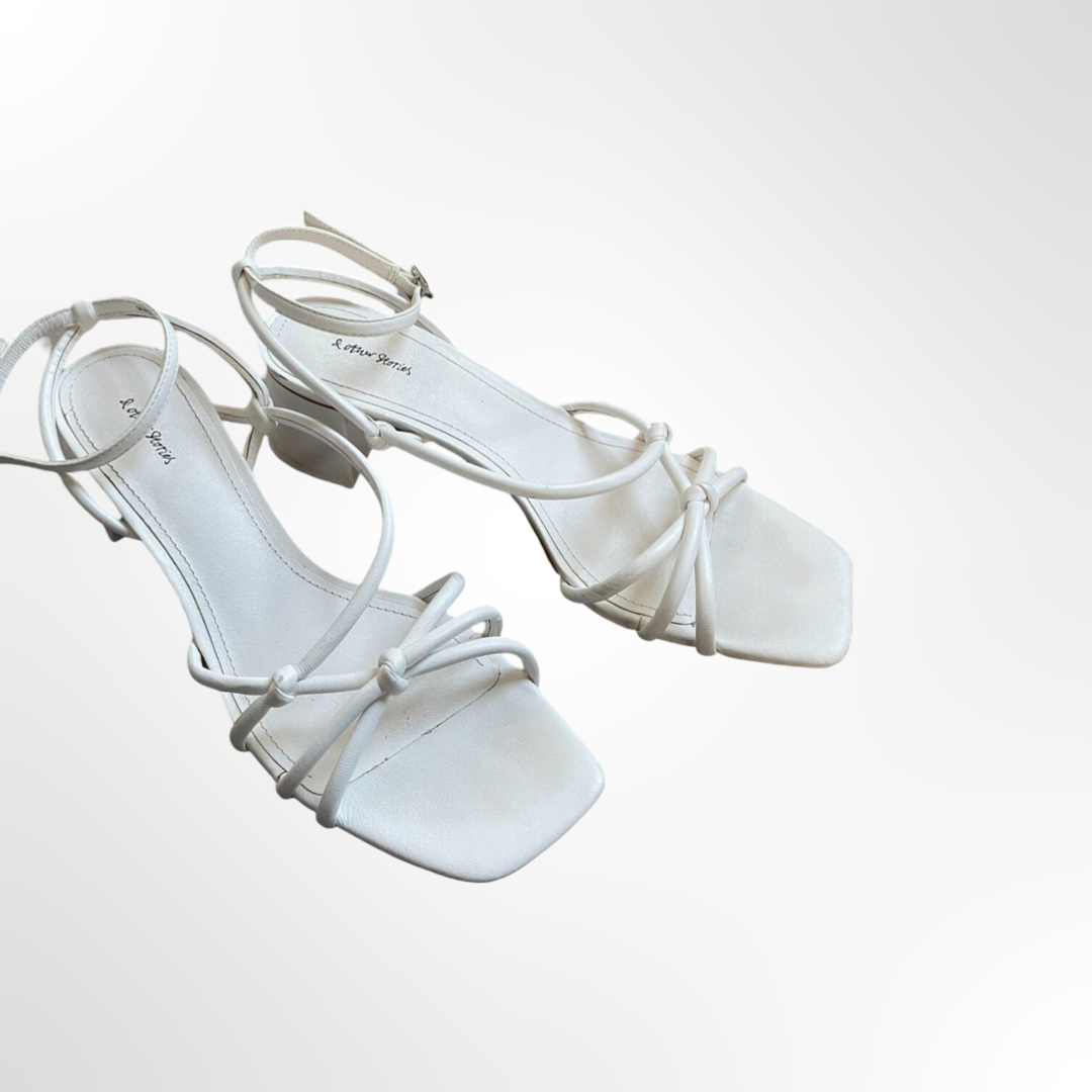 Strappy White Sandals - T.36