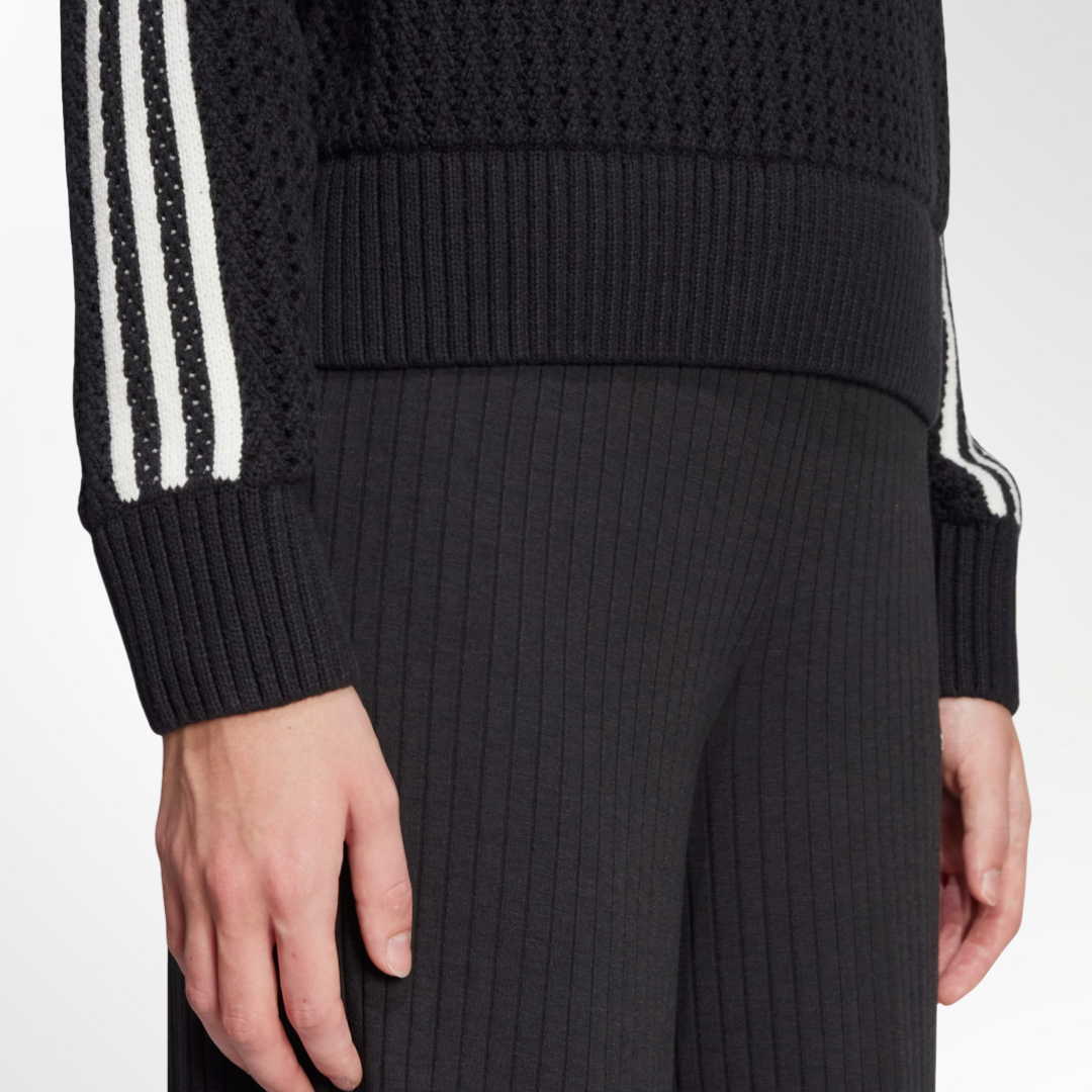 Knitted Crew Sweatshirt - T.L
