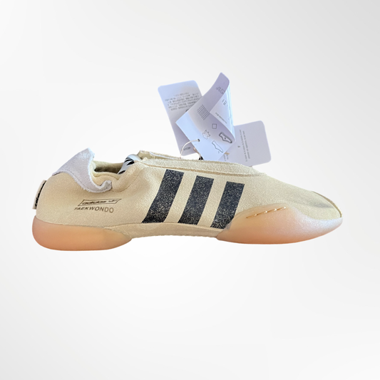 Taekwondo Collab Sneaker - T.37