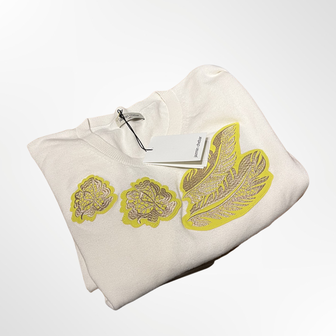 Sweater Feathers - T.L