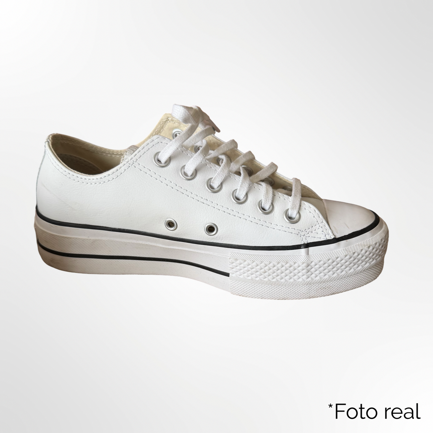 Chuck Taylor Sneakers - T.37