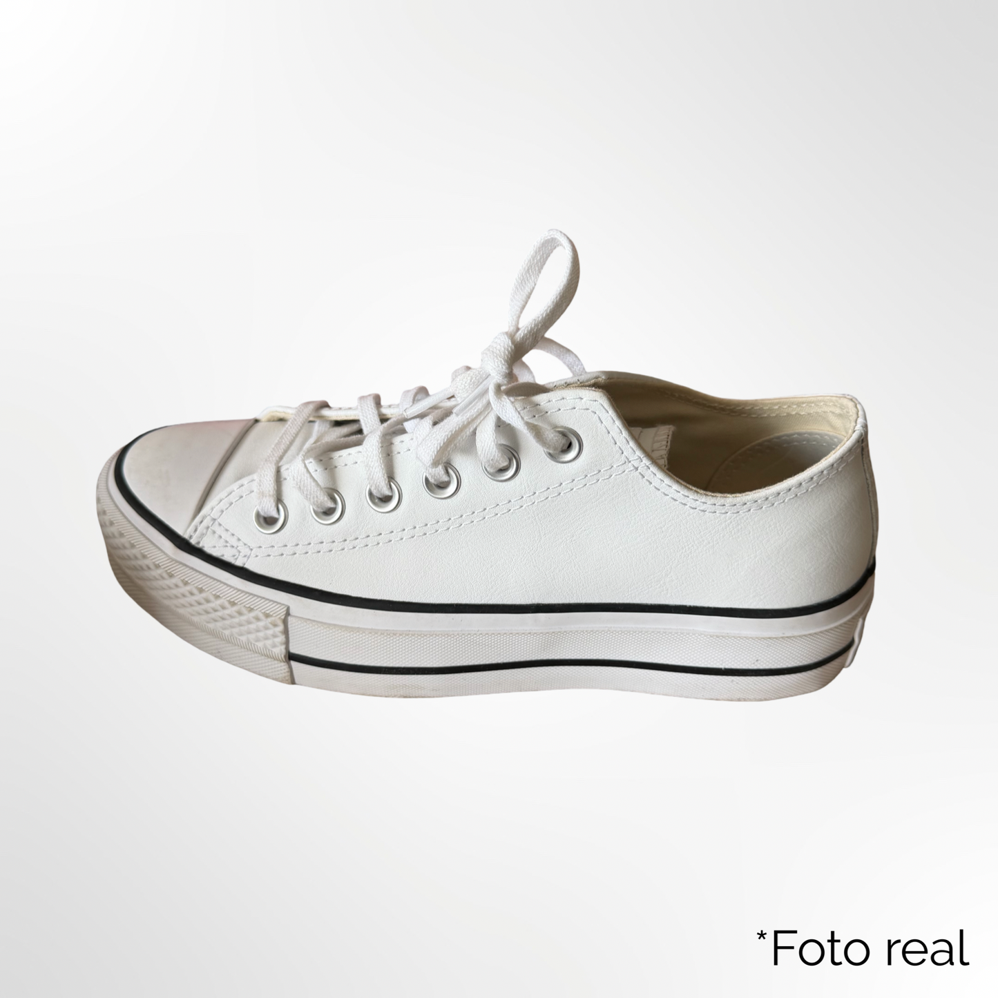 Chuck Taylor Sneakers - T.37