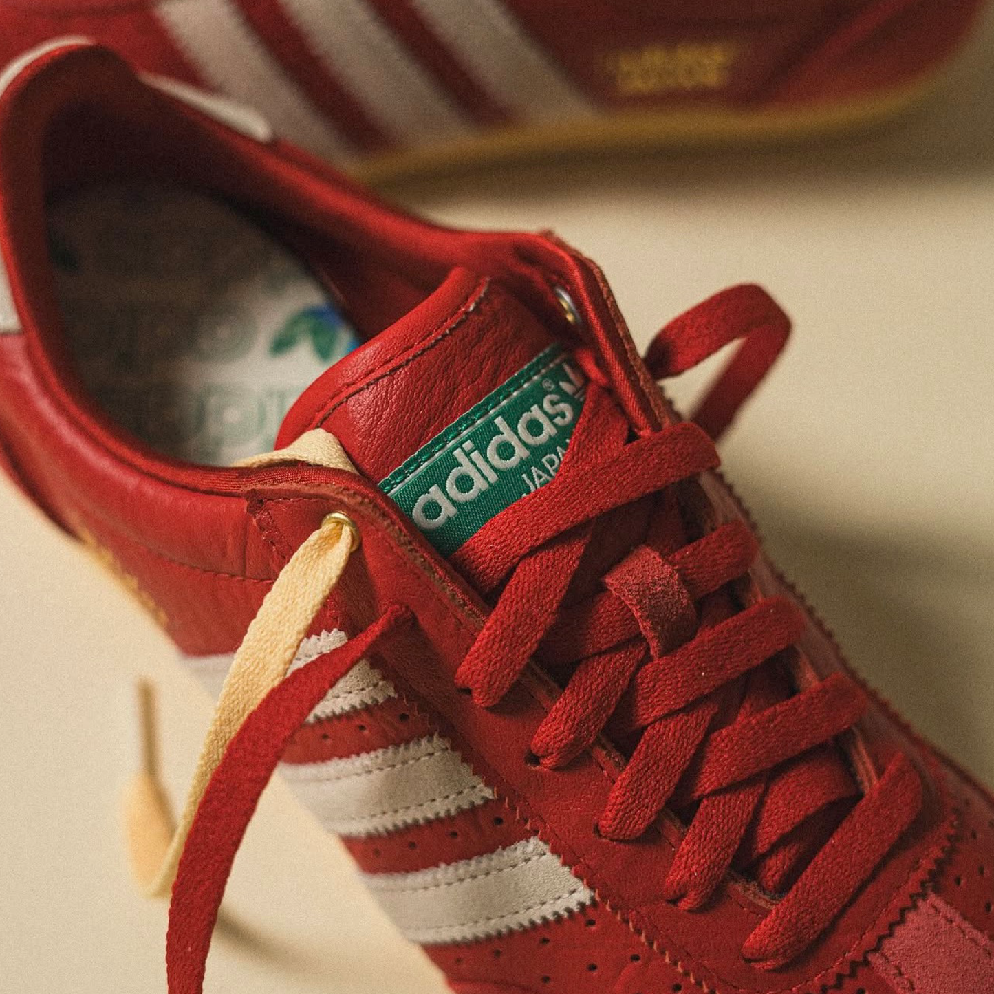 Japan Sneakers - T.37
