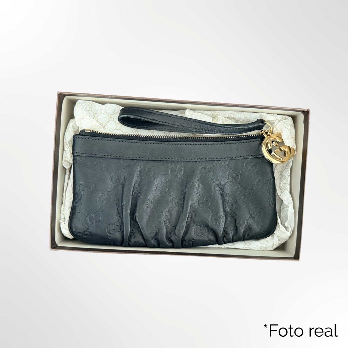Interlock Wristlet Pochette